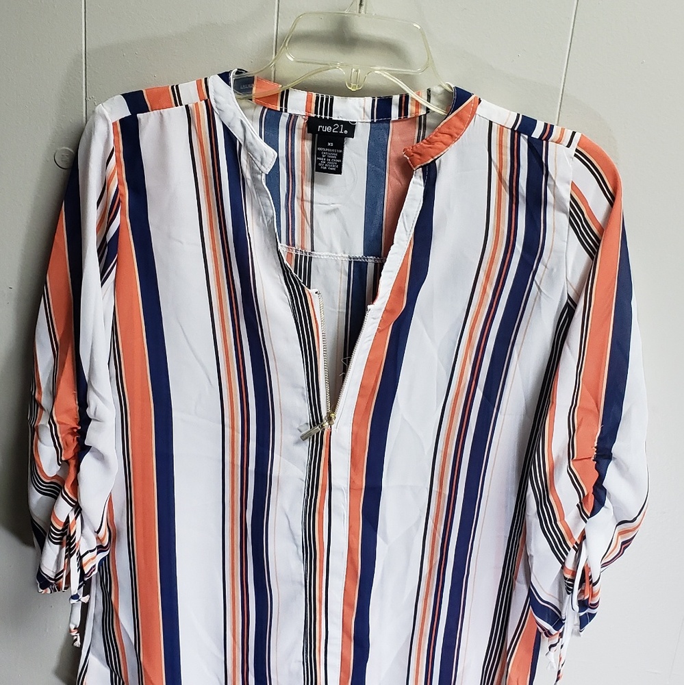 Woven top. Jr.size xs